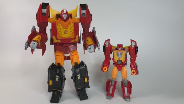 Power Of The Primes Leader Wave 1 Rodimus Prime Chinese Video Review With Screenshots 70 (70 of 76)